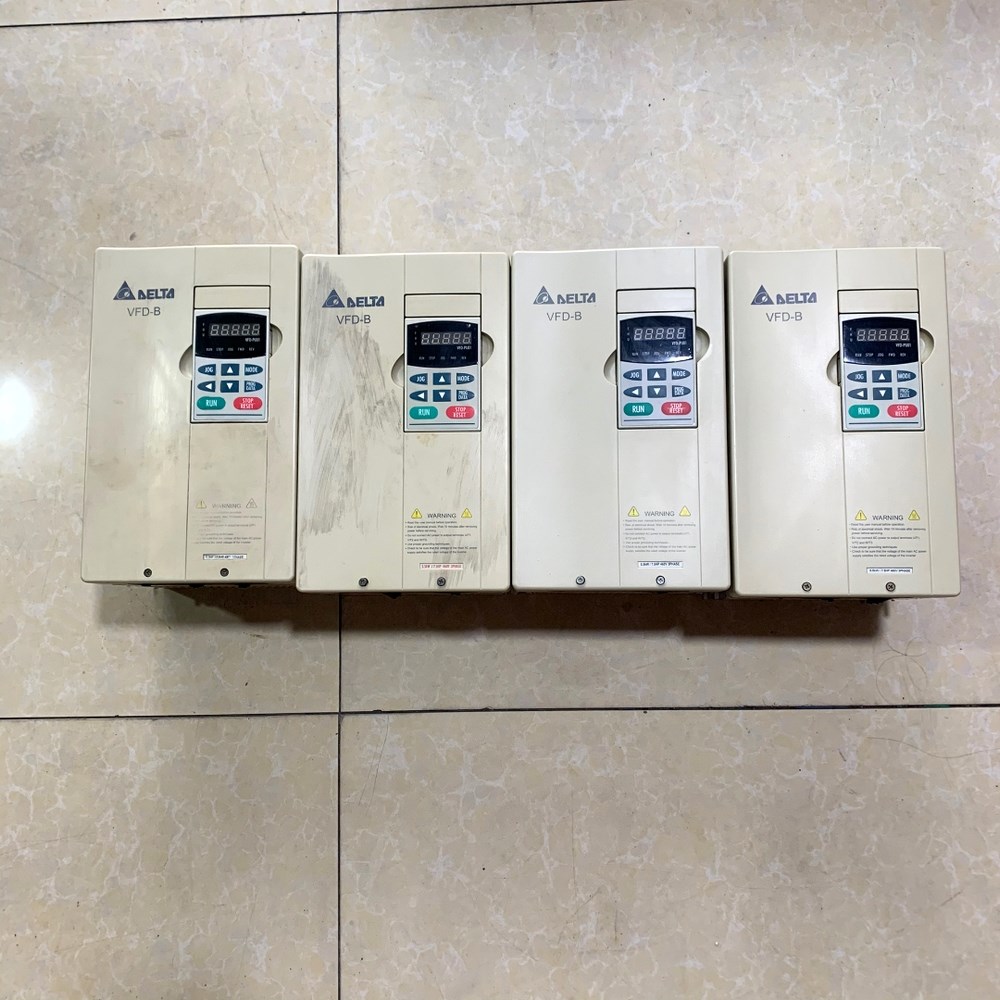 原装变频器VFD055B43A5.5KW成色如图
