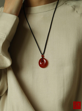 天然红玛瑙玉髓平安扣吊坠朱砂