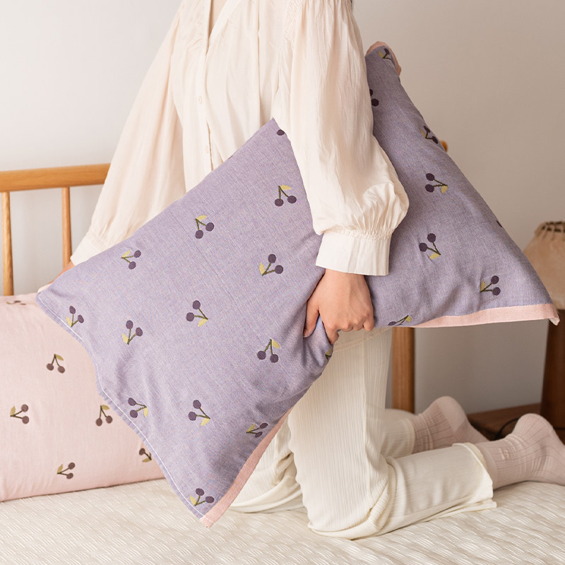 紫色樱桃枕巾丨全棉纱布柔软枕巾