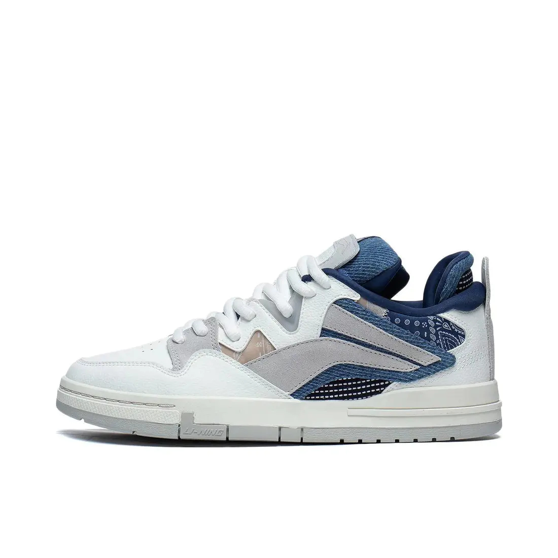 李宁惟吾Pro板鞋防滑