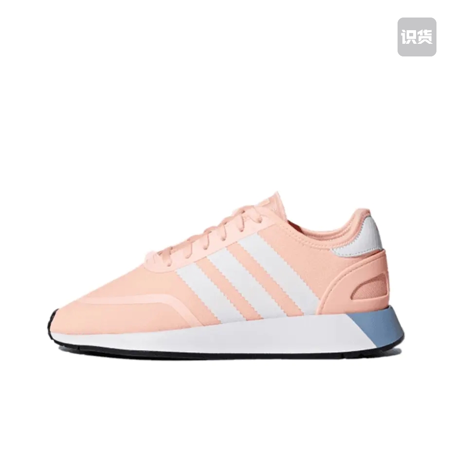 adidas Iniki Runner CLS 网面透气 粉蓝色B37982济南ls