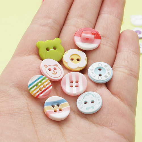 儿童纽扣宝宝衣服可爱卡通树脂扣子学生百搭小圆扣手工服饰配件