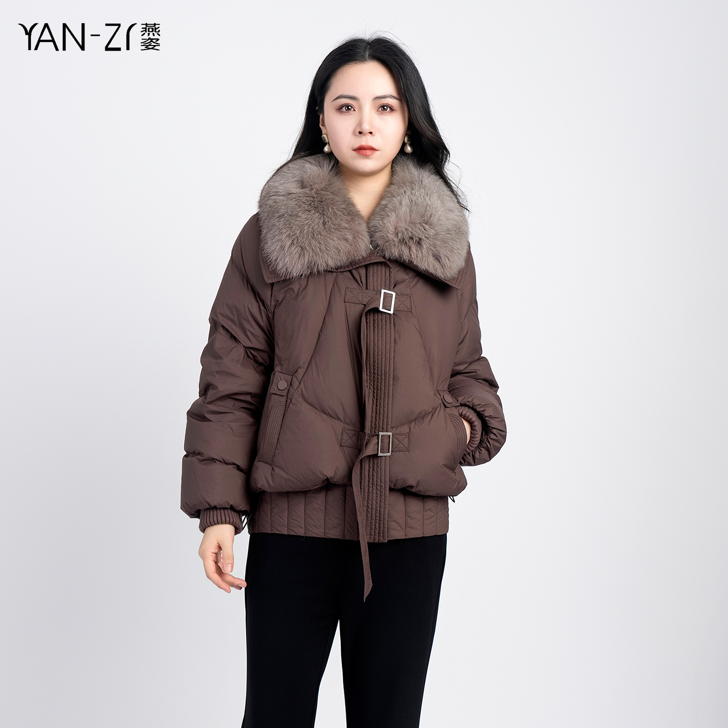 狐狸毛领可拆卸白鹅绒羽绒服