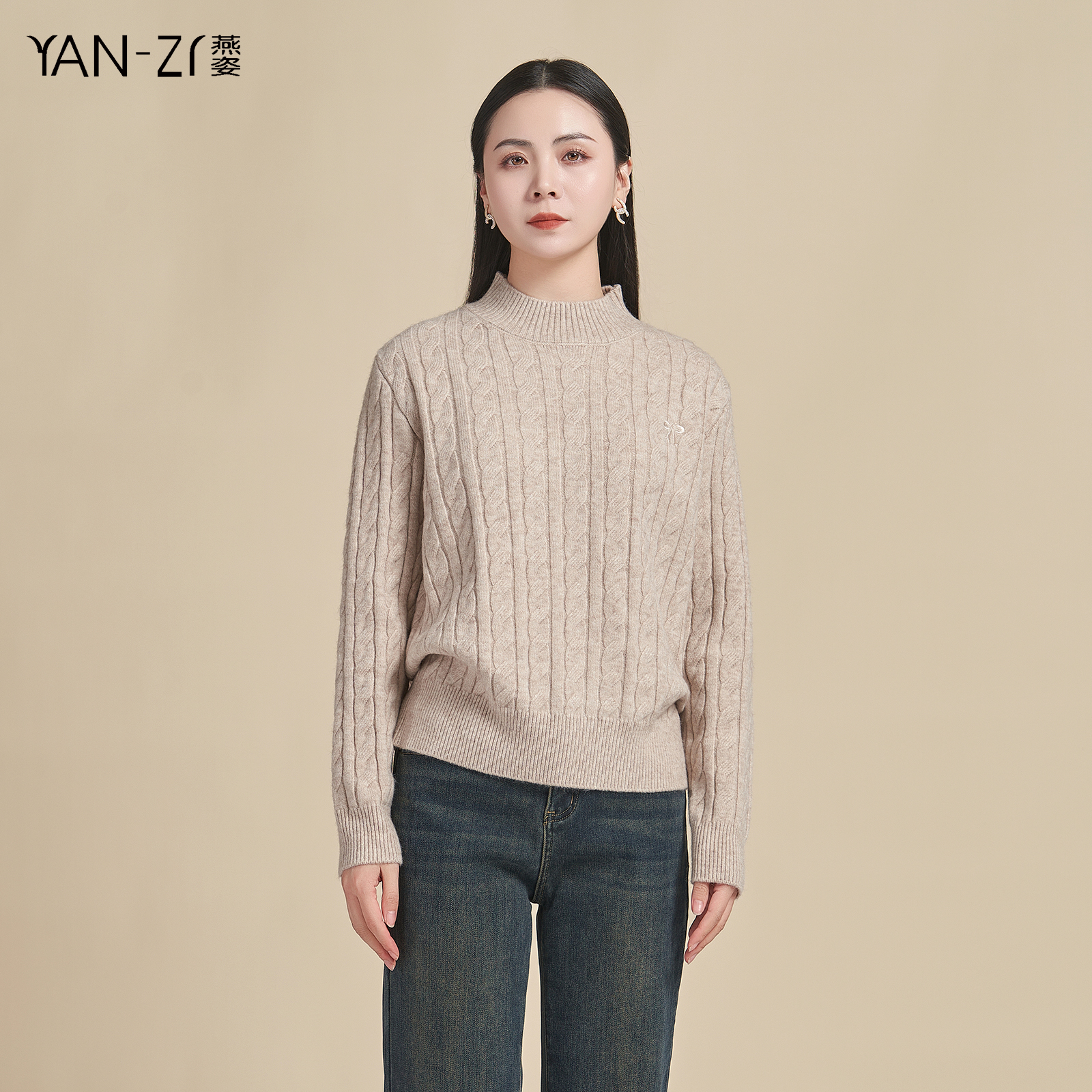 半高领绞花羊绒蝴蝶结针织毛衫