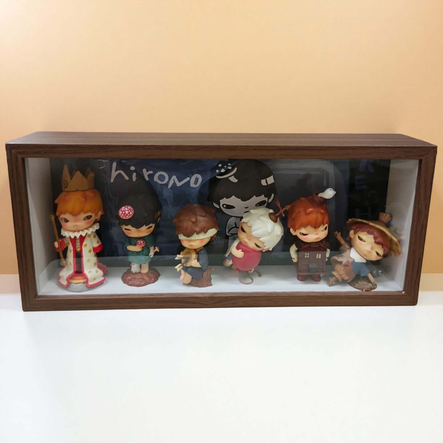 泡泡玛特小野Hirono盲盒收纳盒相框手办潮流玩具展示架抽拉防尘