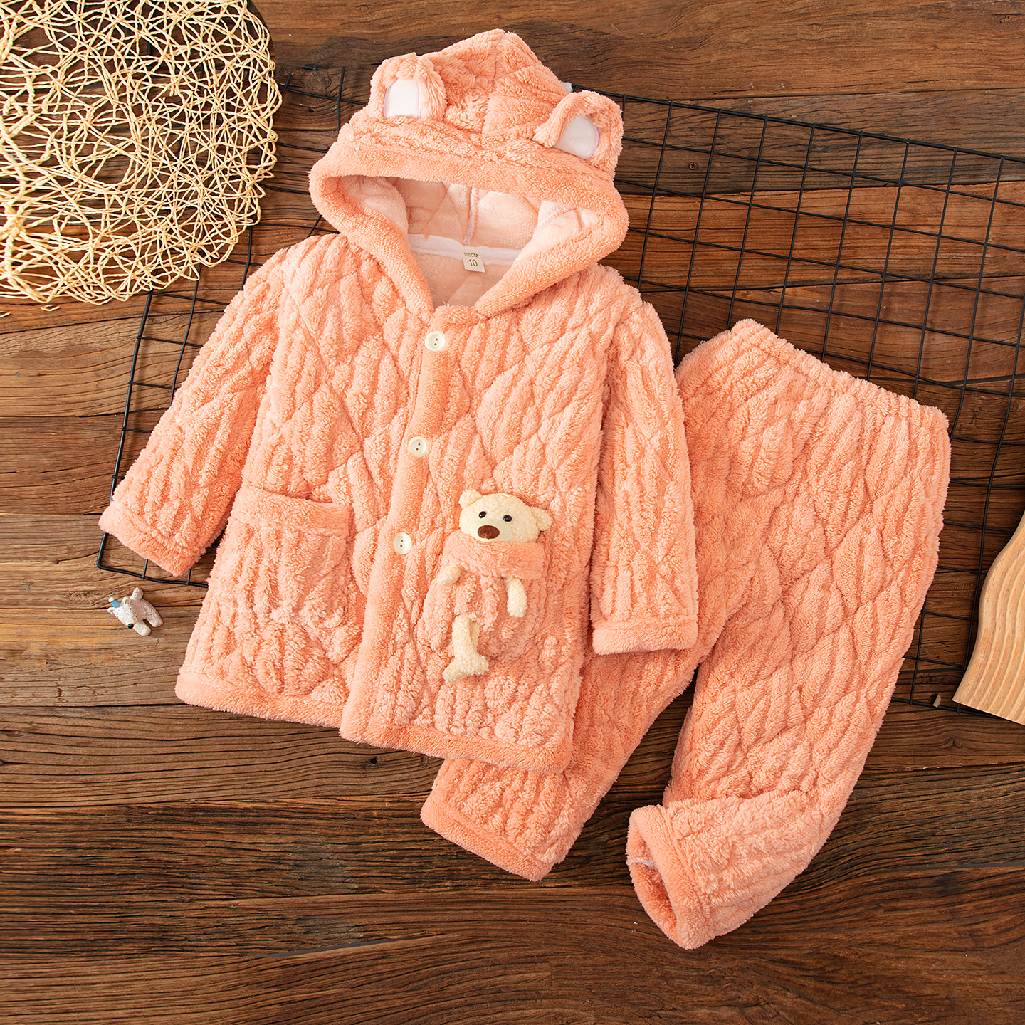 冬款儿童法兰绒睡衣男童女童男孩加厚三层夹棉珊瑚加绒亲子家居服