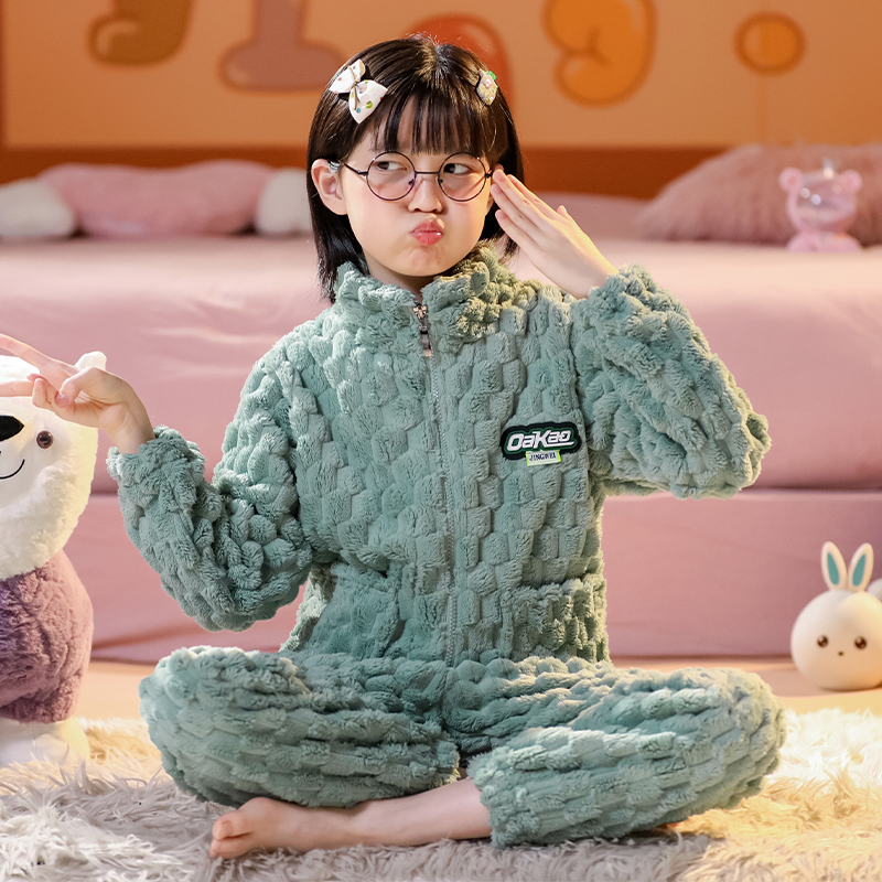 春秋儿童法兰绒睡衣套装