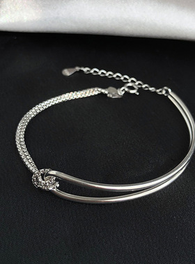 高级感新款简约气质手镯手饰ins冷淡风小众设计轻奢打结手链女款