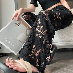 蕾丝镂空拼接直筒裤Lace cut-out patchwork straight-leg pants