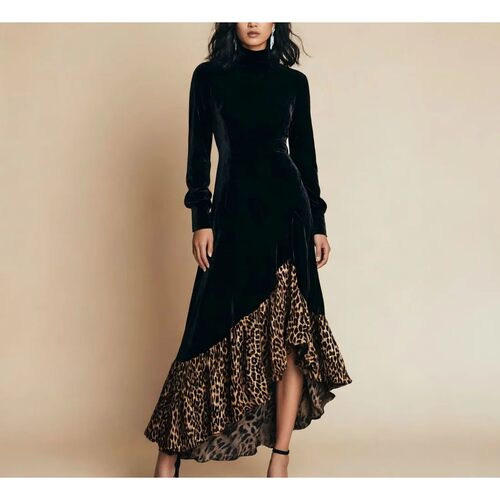 纯色拼接长袖连衣长裙Solid color patchwork long sleeved dress