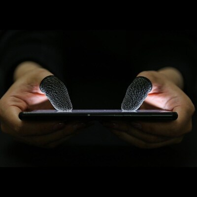 1 Pair Sleep-proof Sweat-proof Professional Screen Thumbs Fi