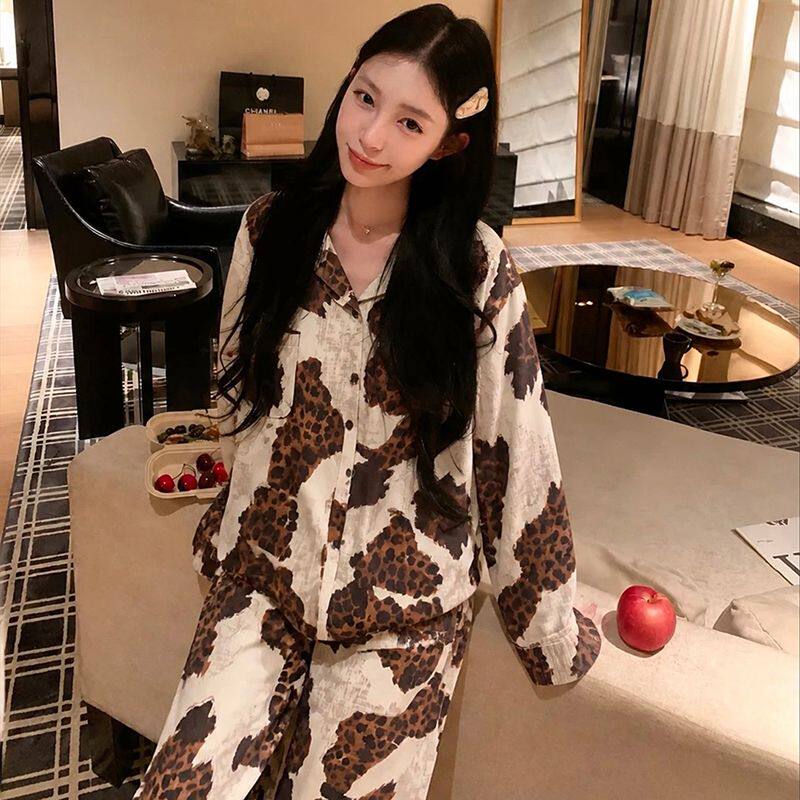 2026年秋冬长袖德绒睡衣女长袖开衫式美拉德复古豹纹开衫套装