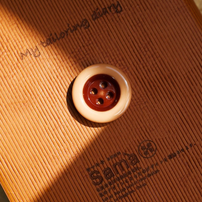 SAMA 结夏 改良款浅釉面大宽边亮光仿陶瓷新主义古典复古大衣纽扣