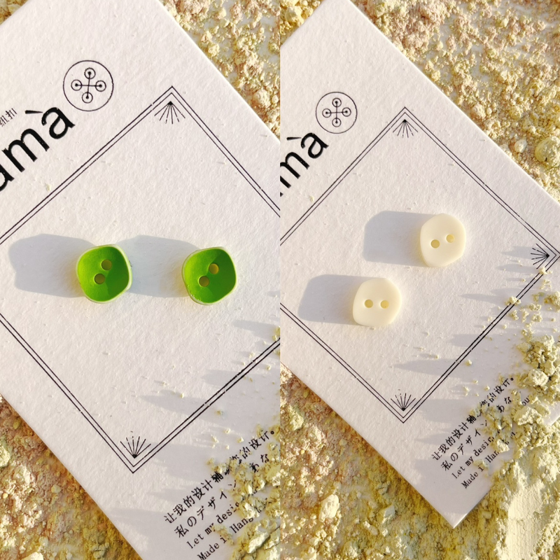 SAMA 青花与飘絮 异形不规则两眼实色衬衫扣