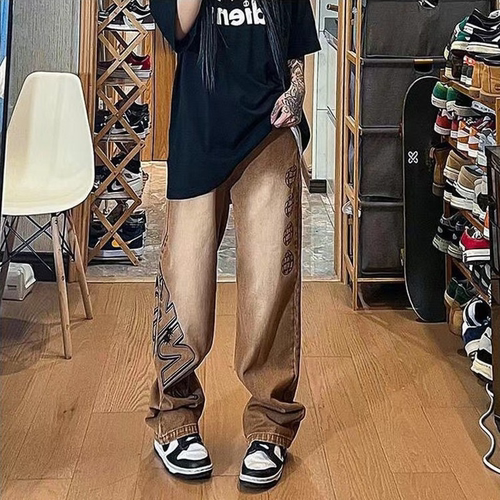 直筒牛仔裤直筒牛仔裤