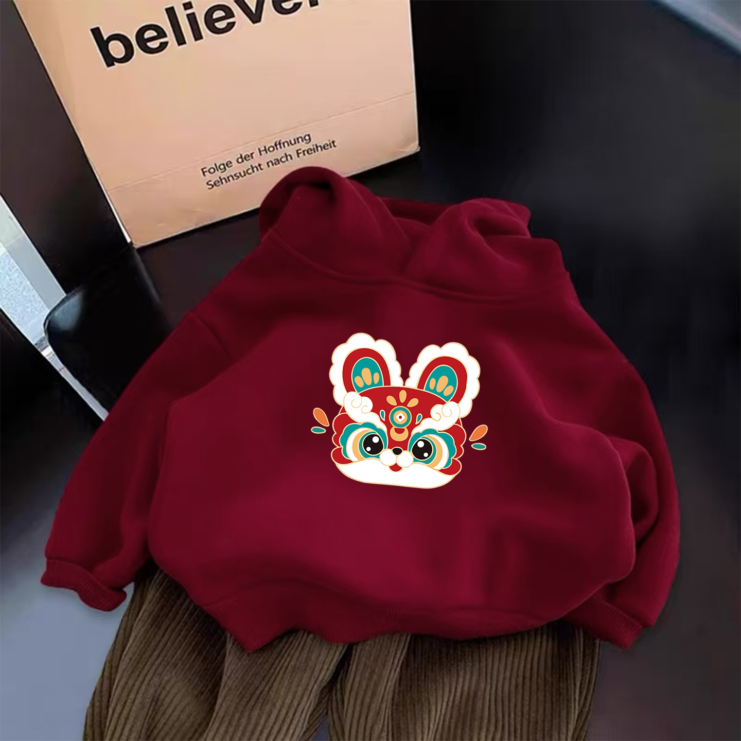 儿童新年酒红色加绒马年卫衣