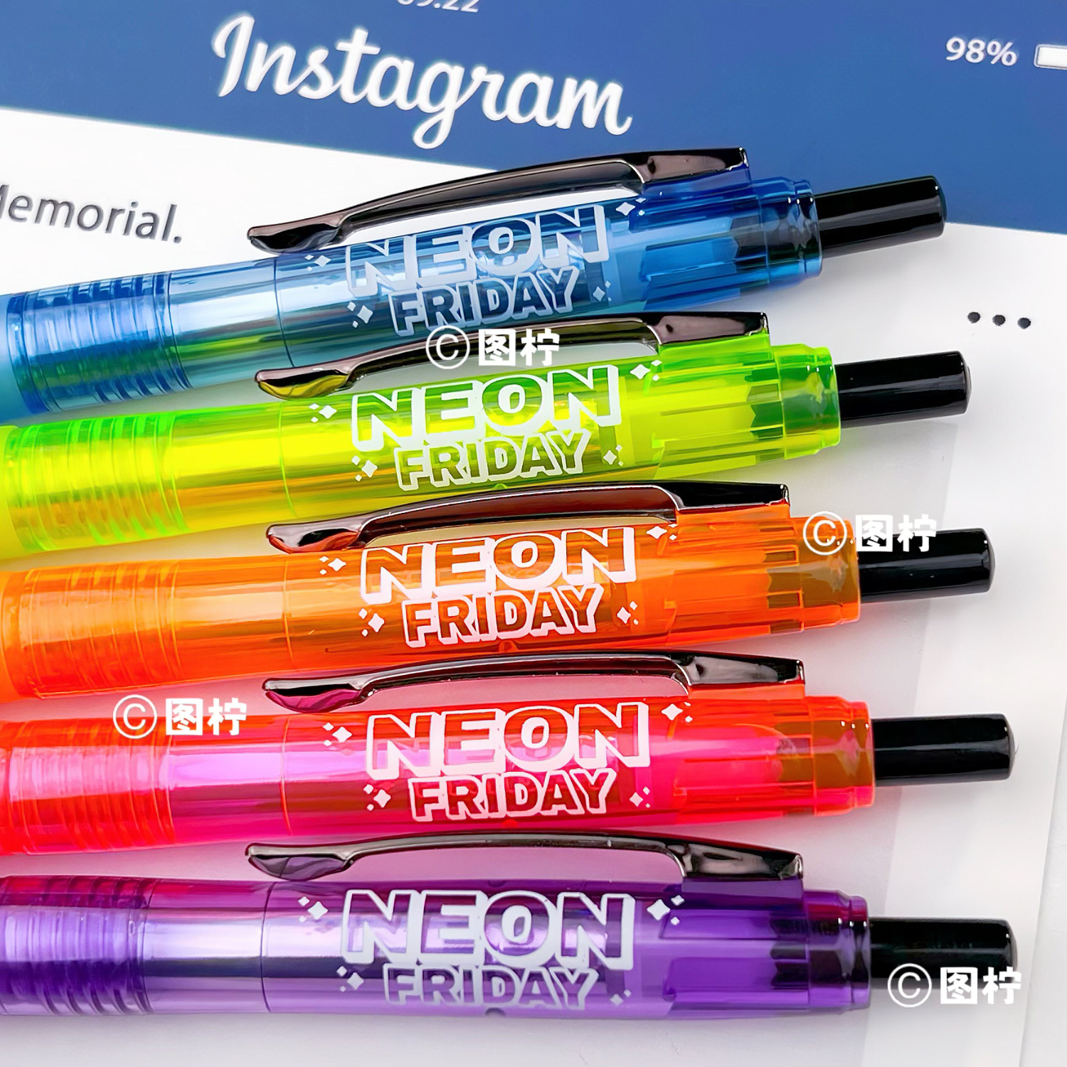 柯林COLNK霓虹按动中性笔学生限定速干刷题考试动笔0.5黑色黑笔