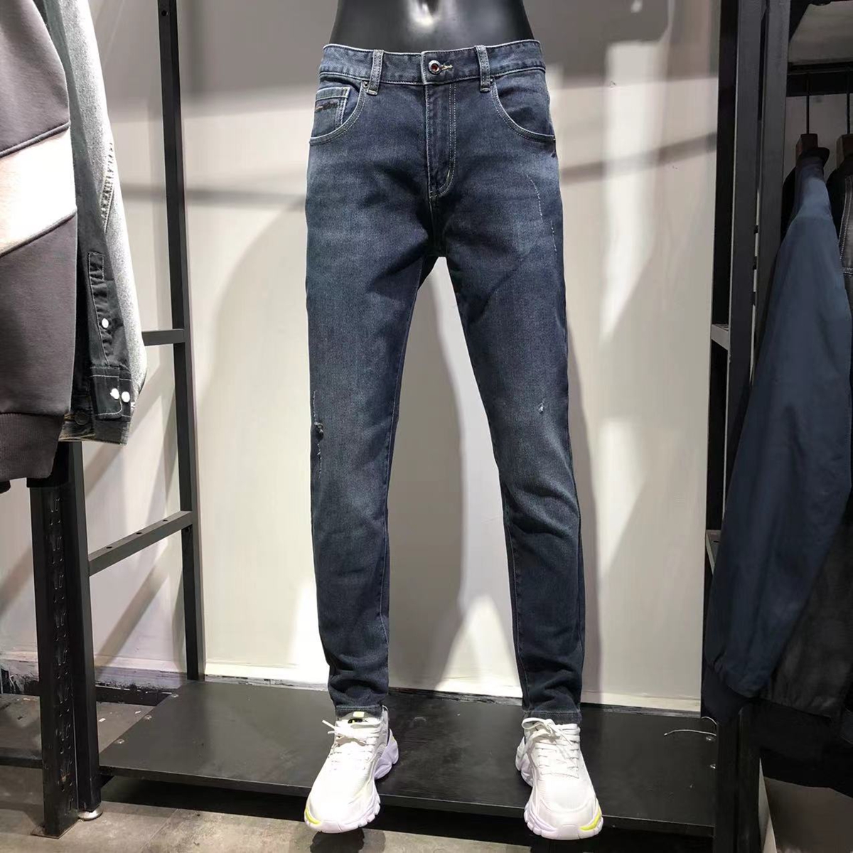 男装品牌撤柜秋冬厚款修身小脚弹力中腰萝卜腿破洞牛仔裤小腿长裤