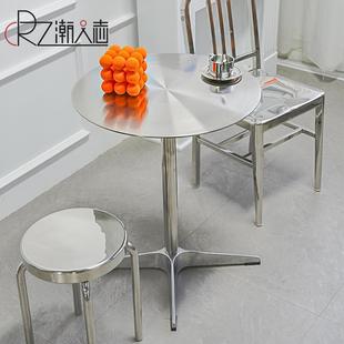 北欧轻奢餐桌家用小户型圆方桌咖啡厅洽谈桌椅组合户外不锈钢桌子