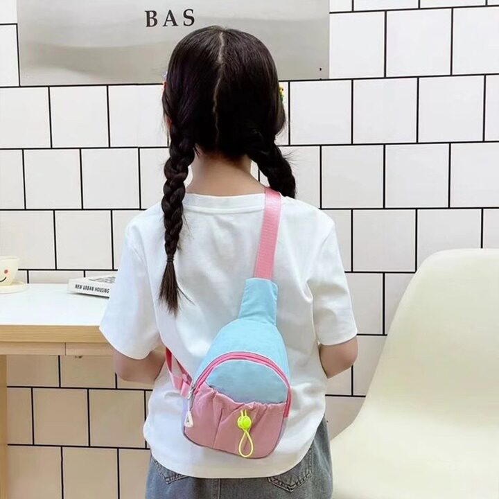 拼色儿童夏季超火小包包2025新款洋气韩版男女童轻便斜挎包胸包