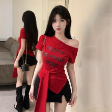 胖mm特大码设计感斜肩红色短袖t恤女夏季独特别致不规则绑带上衣