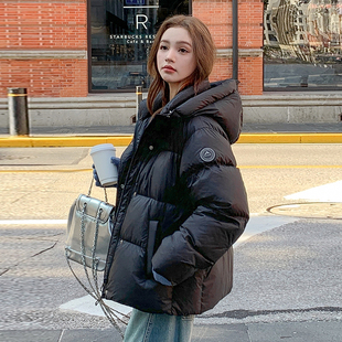 百搭气质加厚连帽外套 学院风黑色保暖羽绒棉服女胖mm时尚 大码 女装