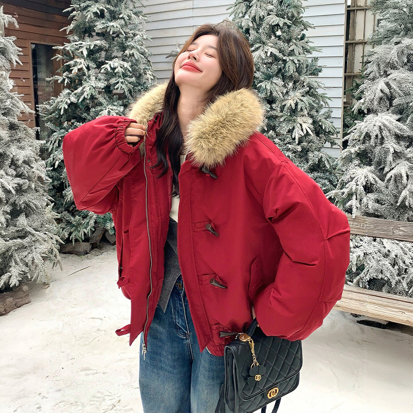 大码女装高级感红色保暖厚外套女新款胖mm美式小众ins牛角扣棉服,女装/女士精品,大码棉服,淘宝优惠券,粉丝福利购,淘宝优惠卷
