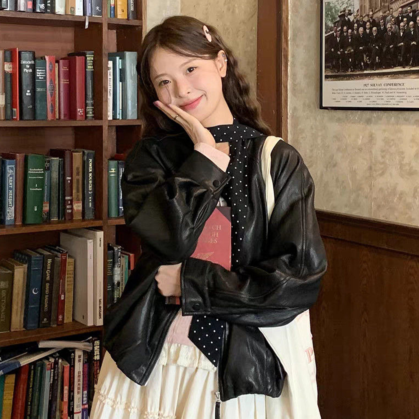 特大码胖mm美式复古黑色皮衣外套女秋季宽松休闲百搭辣妹风机车服