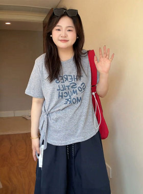 胖mm大码女装灰色绑带收腰显瘦短袖T恤女百搭超火小众不撞款上衣