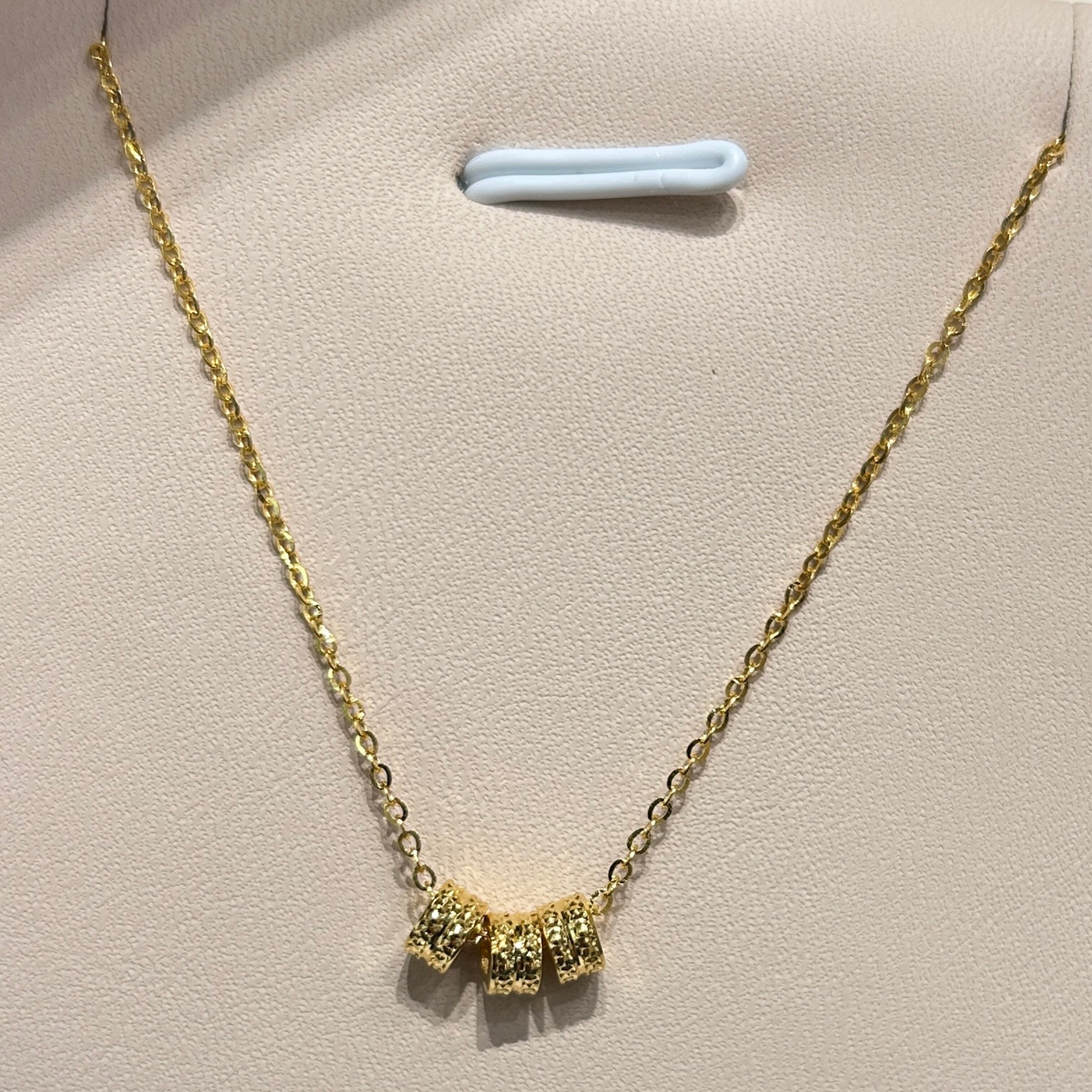 TSL谢瑞麟代购 足金999爆闪鱼鳞三小跑环黄金项链女 灵动专柜正品图片
