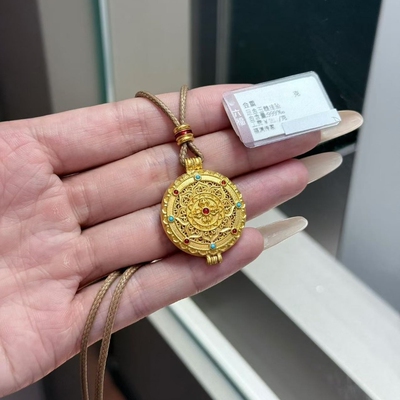 六福珠宝足金香囊黄金玉髓吊坠