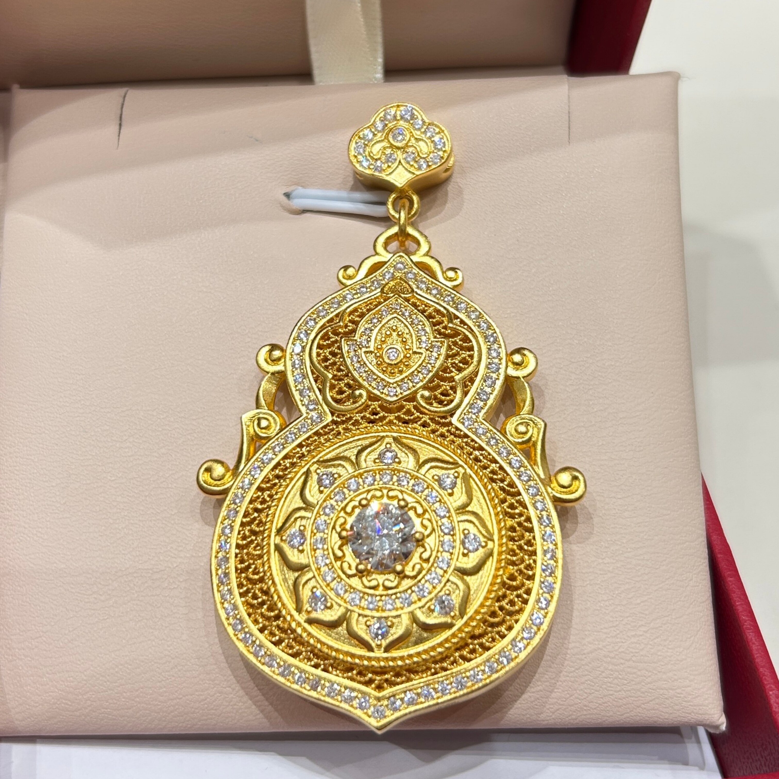 TSL谢瑞麟代购 足金999龙牌香囊流苏黄金钻石吊坠挂坠 专柜正品