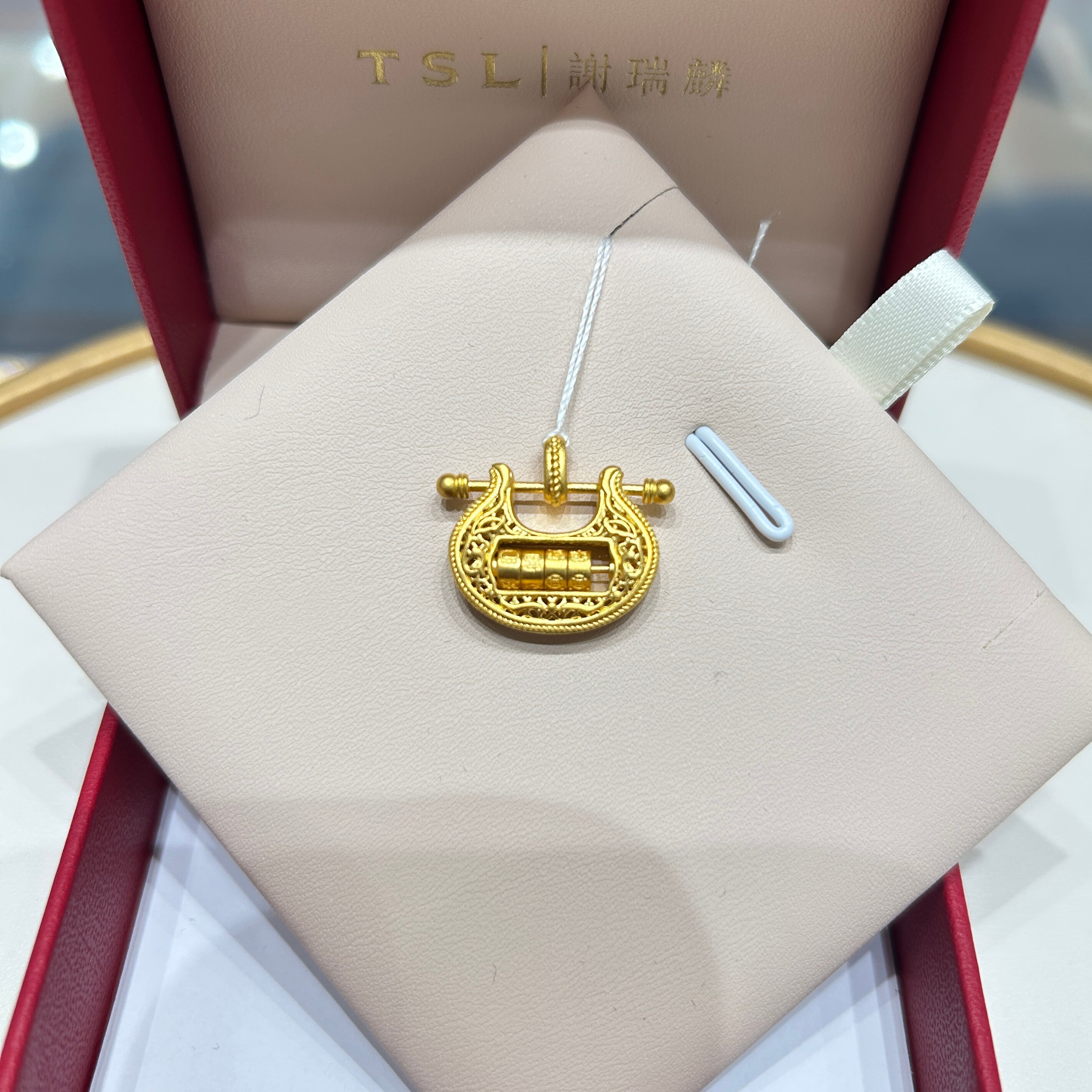 TSL谢瑞麟代购 足金999平安富贵锁黄金吊坠挂坠 宝宝锁专柜正品