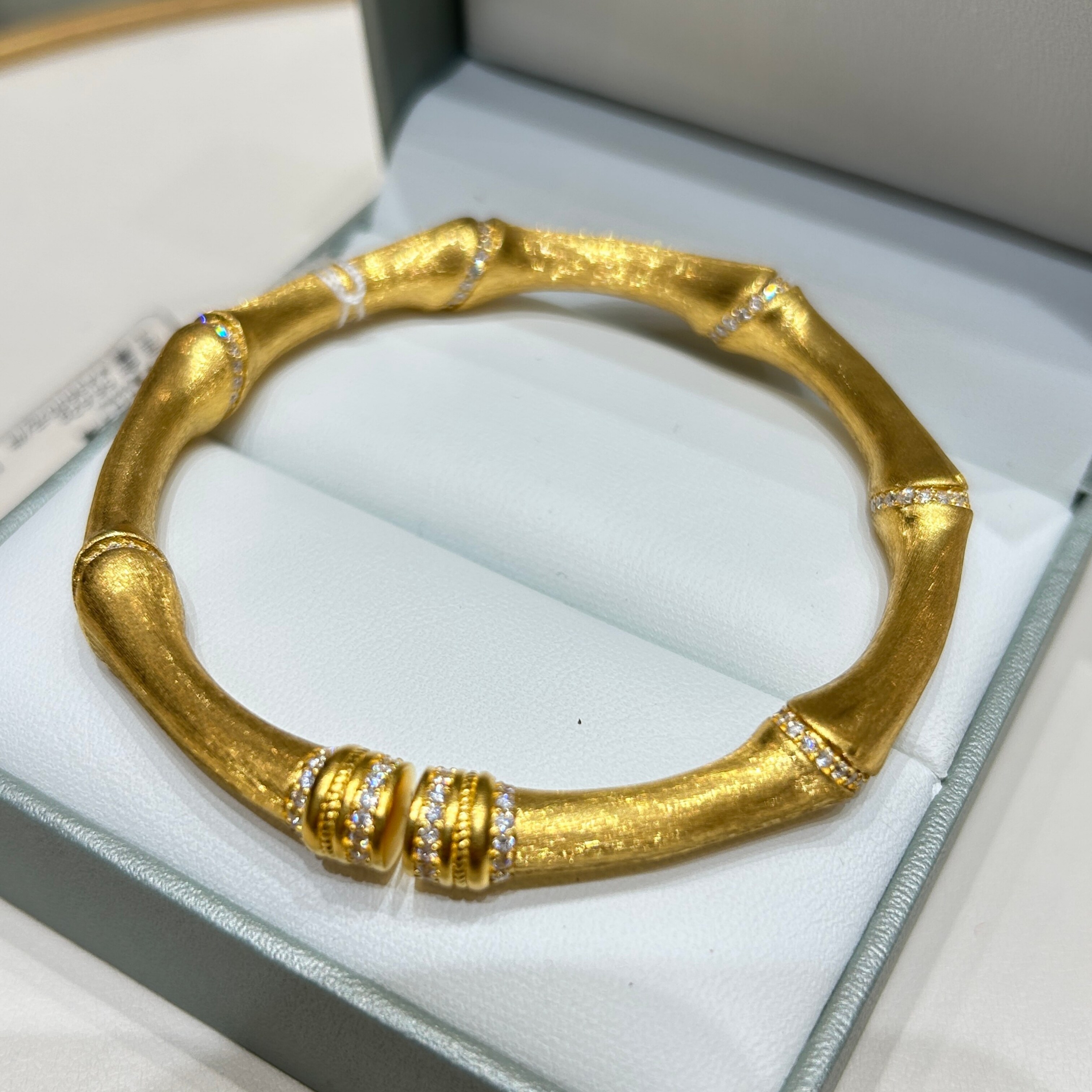 TSL谢瑞麟代购 足金999竹节开口黄金钻石手镯女 简约百搭专柜正品