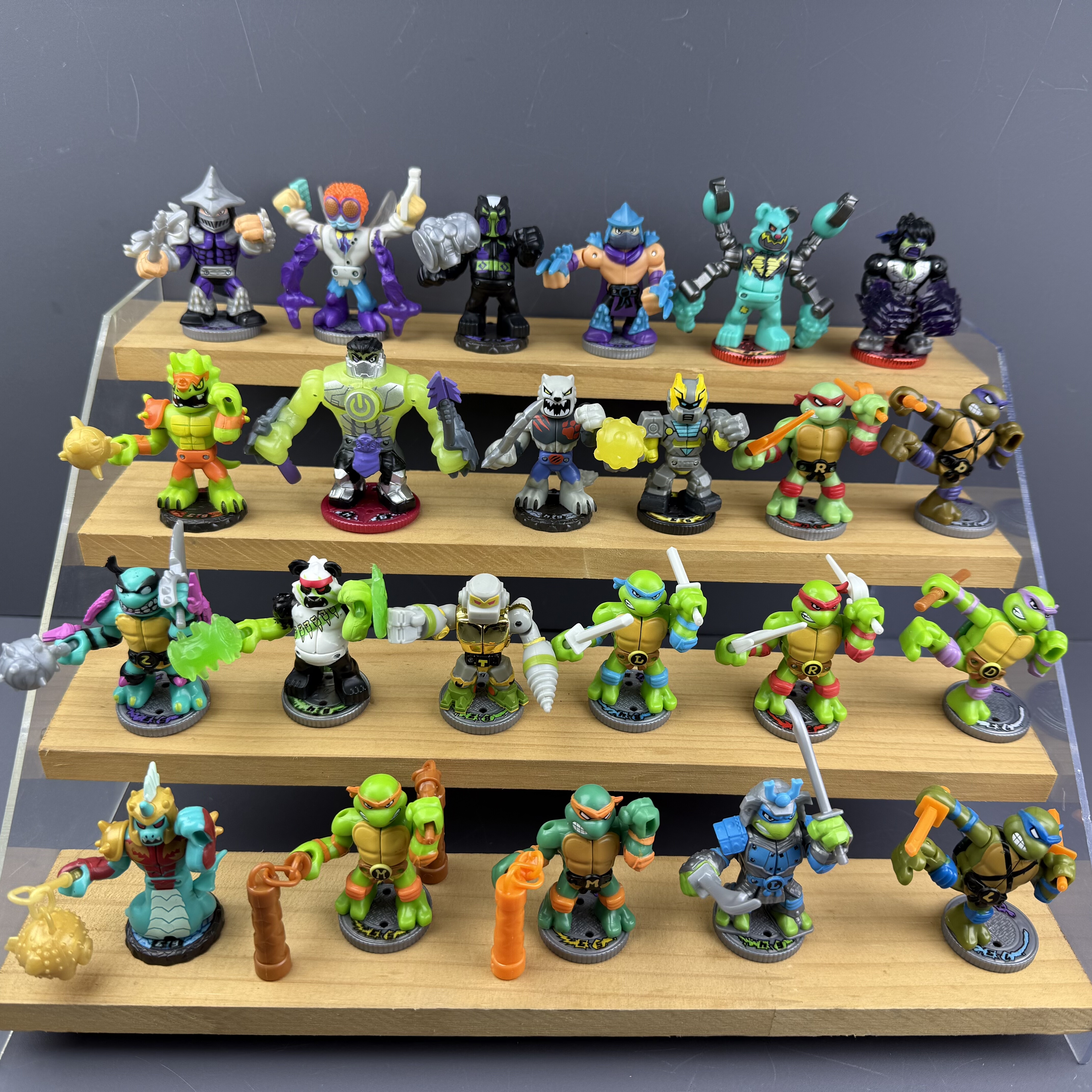 正版散货Akedo街机雷霆热斗竞技战斗战士对决变形英雄公仔玩具