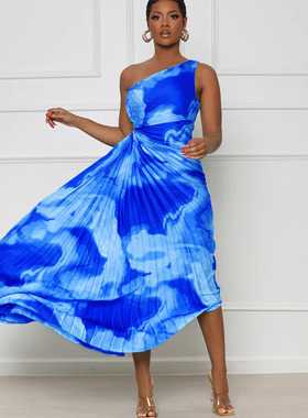 Single shoulder wisp print pleated dress缕空印花压褶连衣裙女