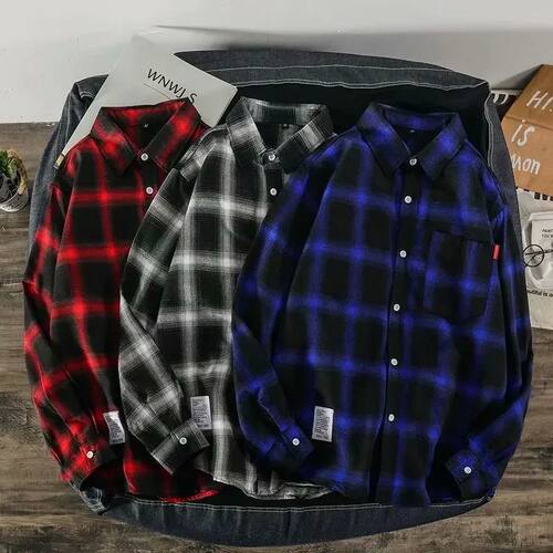 Casual collar checkered long sleeved shirt翻领格子长袖衬衫男