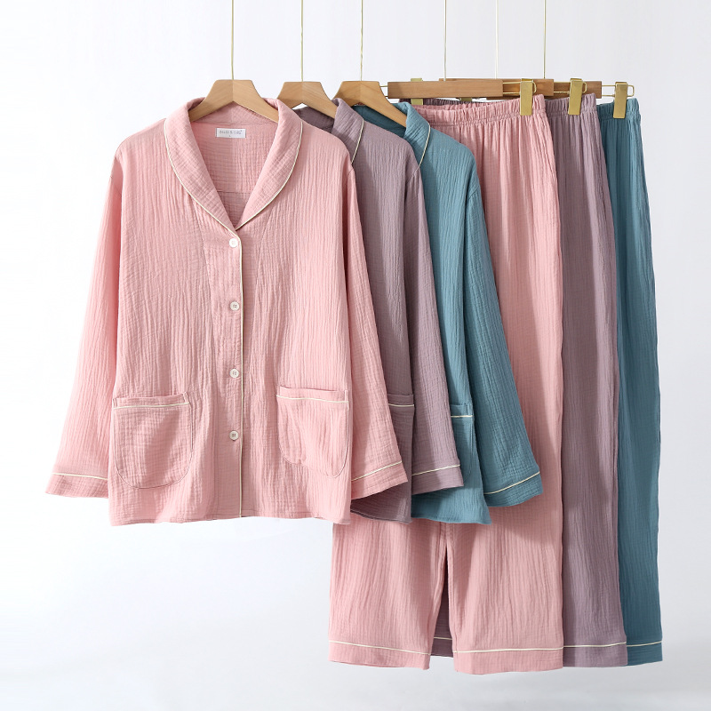 翻领纽扣睡衣女翻领纽扣睡衣女