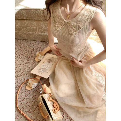 Fabulous Me 古早罗曼史 私服开版蕾丝娃娃领针织上衣背心薄款
