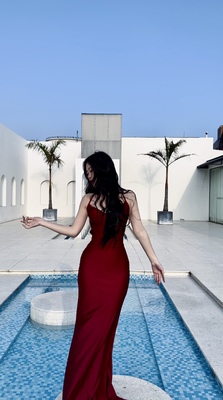 收腰挂脖露背无袖长裙气质性感