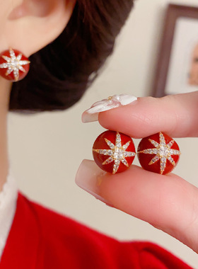 法式复古时尚简约锆石芒星红色圆形耳钉个性轻奢百搭设计感耳环女