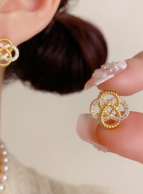 小众时尚简约镶钻金属镂空四叶花耳钉气质轻奢独特设计感耳环