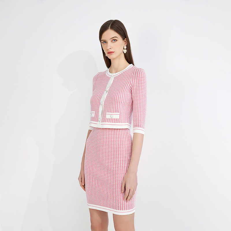 MOJO莫佐 S．PHINE2023年新款百搭简约通勤淡粉色高级感半身裙-封面