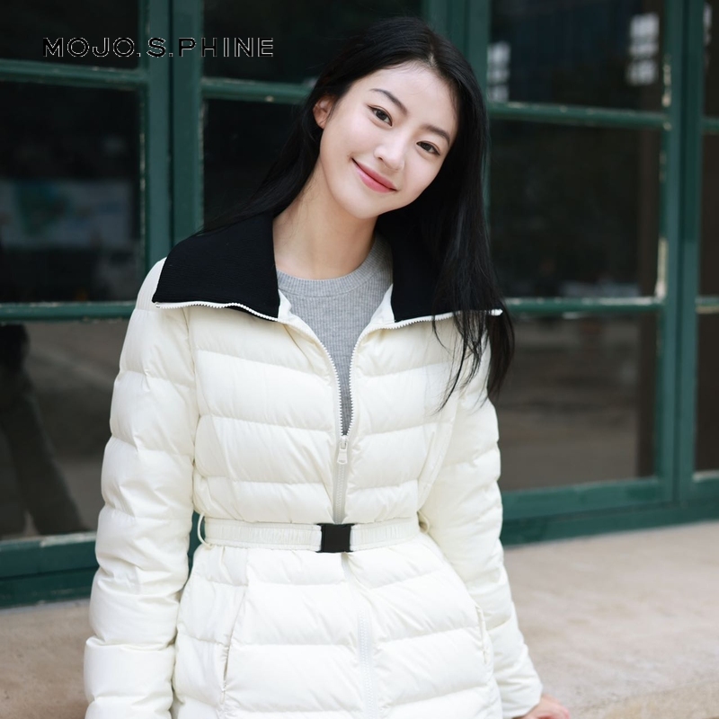 MOJO莫佐白鹅绒韩系轻薄显瘦羽绒服外套2024年冬季新款女修身