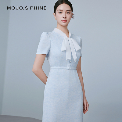 【舒心】MOJO AVENUE莫佐优雅飘带领修身连衣裙2025年新