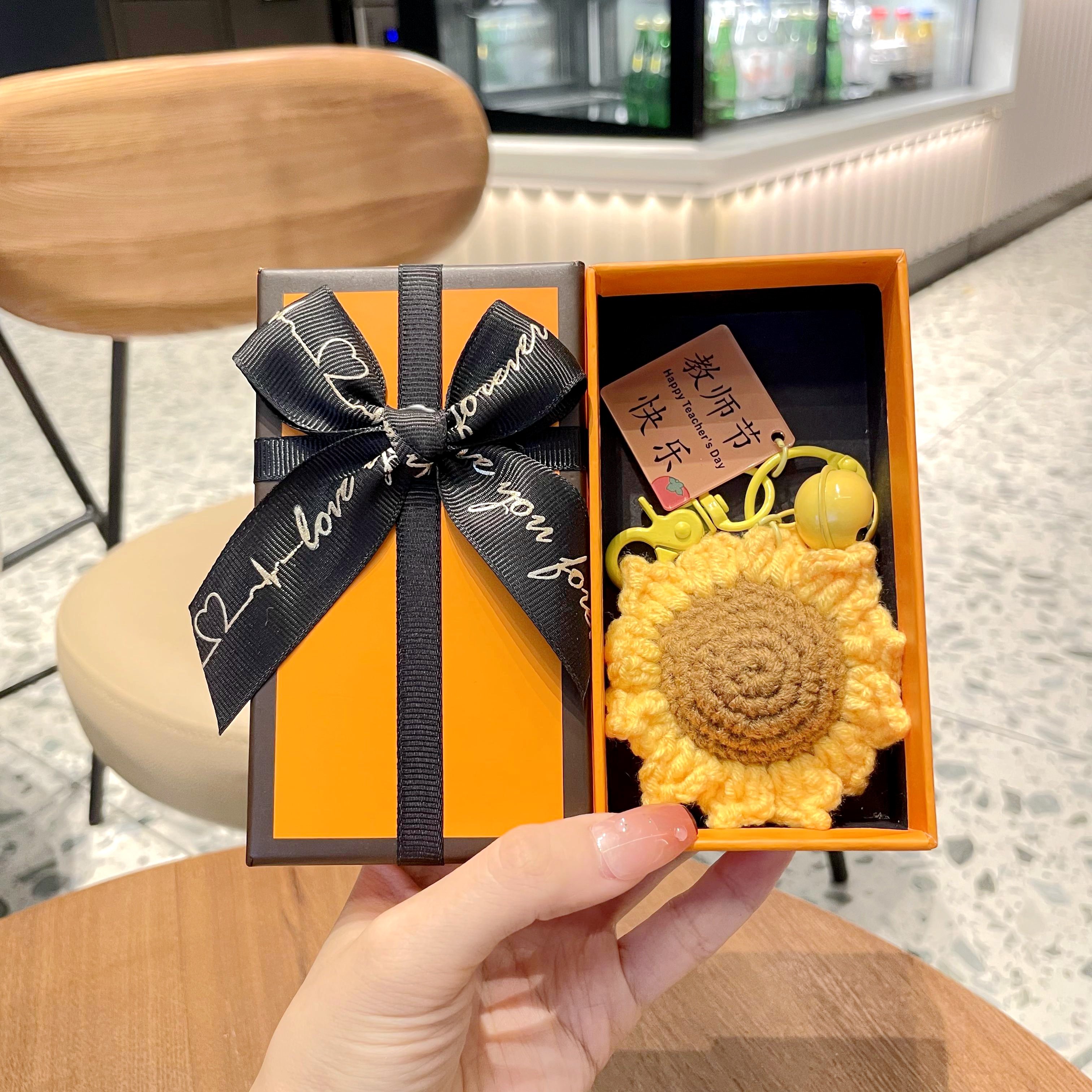 教师节伴手礼送女老师班主任有纪念意义感恩实用高档创意生日礼物