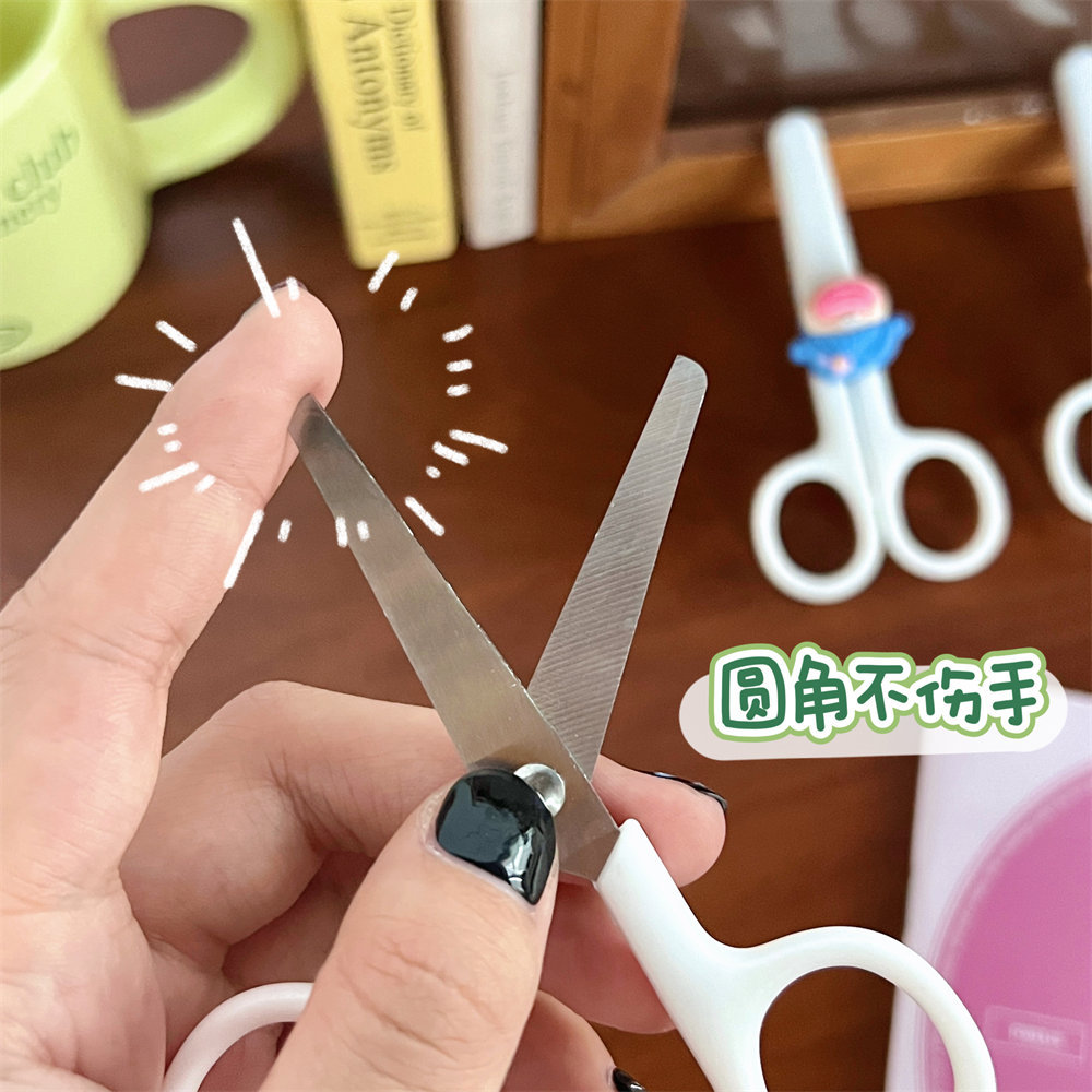 工小文具学生手工剪纸刀剪子剪刀