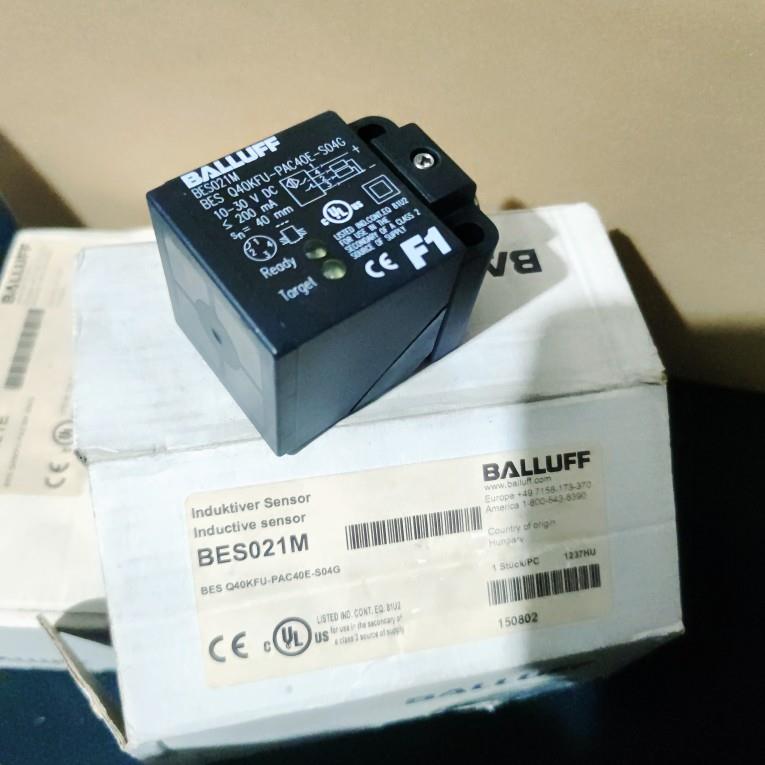 BALLUFF BES021HM BES Q40KFU-PAC40E-S04G 10-30VDC