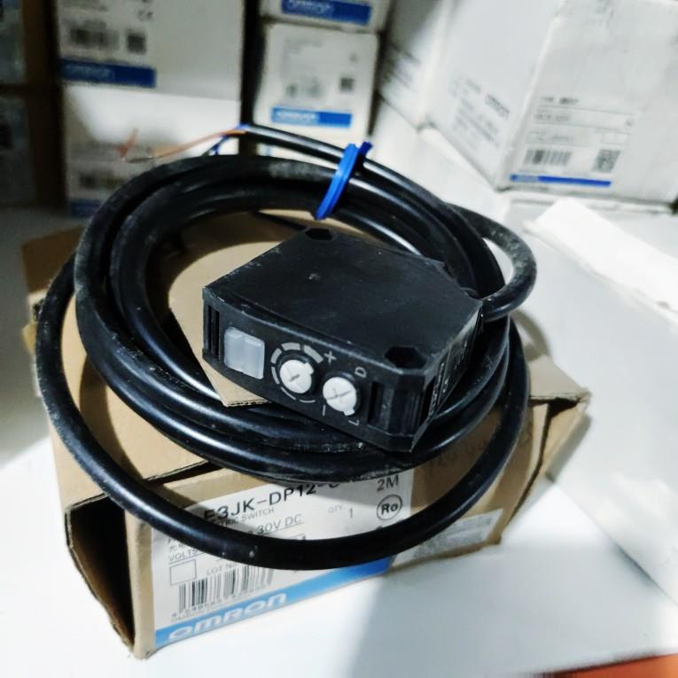 OMRON E3JK-DP12-C