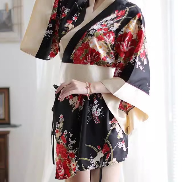 深V和服睡袍深V和服睡袍